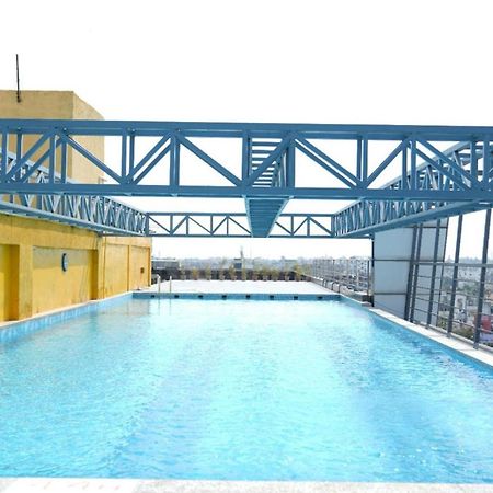 Regenta Central Hotel & Convention Centre נאגפור מראה חיצוני תמונה