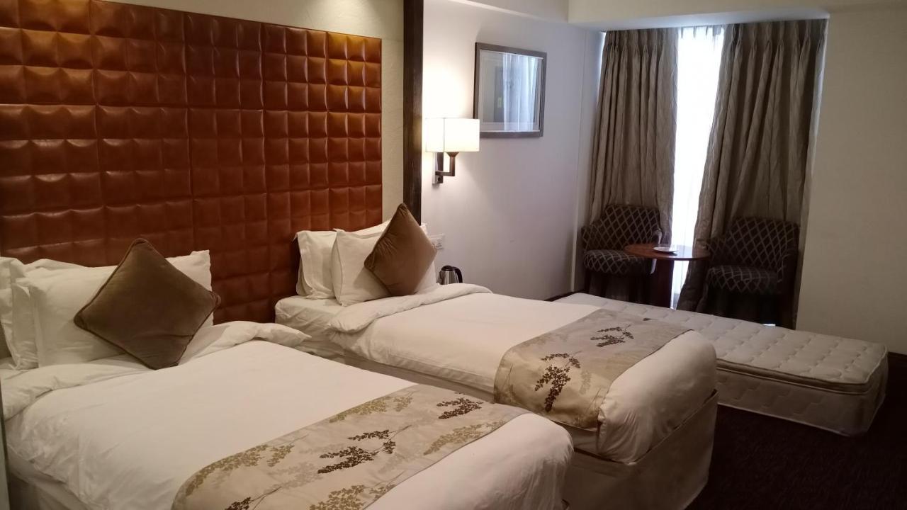 Regenta Central Hotel & Convention Centre נאגפור מראה חיצוני תמונה