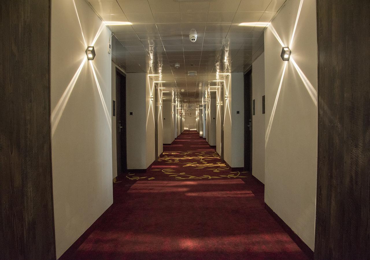 Regenta Central Hotel & Convention Centre נאגפור מראה חיצוני תמונה